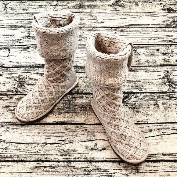 UGG⚡️Auth Light Grey Classic Cardy Knit Boots_6 - Picture 3 of 12